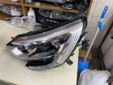 Oto Çıkma Parça / Renault / Megane / Far & Stop / Sağ Ön Far / Çıkma Parça 