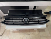 VW Passat B8.5 Modeli İçin Ön Panjur - Oto Çıkma Parçalar