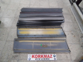 Oto Çıkma Parça / Mercedes / 200 / Kaporta & Karoser / Sağ Ön Kapı / Çıkma Parça 