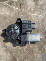 VOLKSWAGEN POLO SOL ÖN CAM MOTORU 2Q195940 ORJINAL HATASIZ ÇIKMA