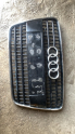 2007-2009 Audi Q7 İçin Çıkma Ön Panjur Parçası