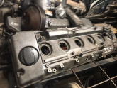 Oto Çıkma Parça / Mercedes / 300 / Motor / Külbütör Kapağı / Çıkma Parça 