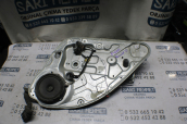 Oto Çıkma Parça / Ford / Focus / Oto Cam / Cam Krikosu / Çıkma Parça 