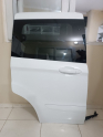 Courier sağ arka kapı