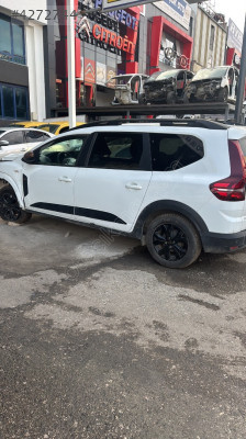 Dacia Jogger çıkma arka dingil