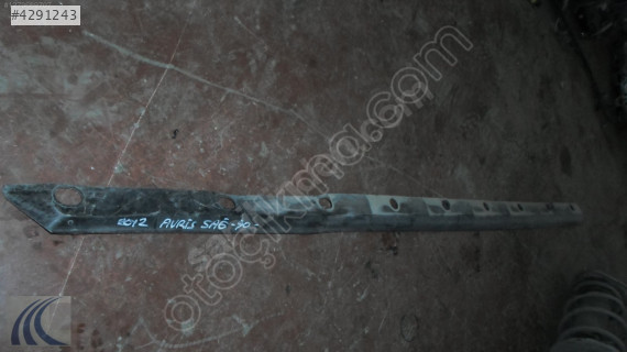 TOYOTA AURIS 2011 ÇIKMA SAĞ DIŞ MARŞBEL PLASTİĞİ