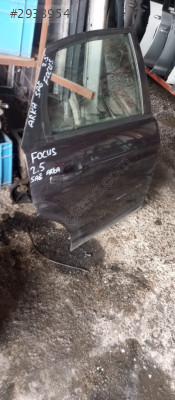 FORD FOCUS SAĞ ARKA KAPI