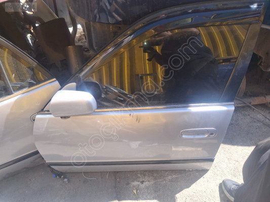 TOYOTA COROLLA SOL ÖN KAPI ÇIKMA ORJİNAL