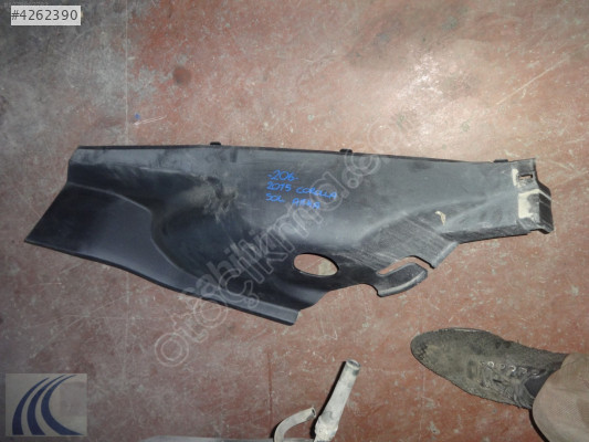 TOYOTA COROLLA 2014 ÇIKMA SOL ARKA ALT DİREK PLASTİĞİ