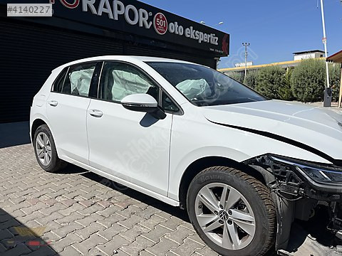 VW GOLF 8 SAĞ ÖN ÇAMURLUK ORJİNAL ÇIKMA - 5H0821022A