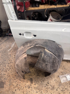 Courier  Sol ön davlumbaz