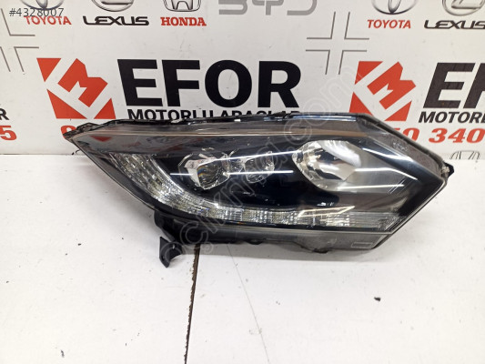 HONDA HRV ORJİNAL ÇIKMA SAĞ ÖN FAR 16