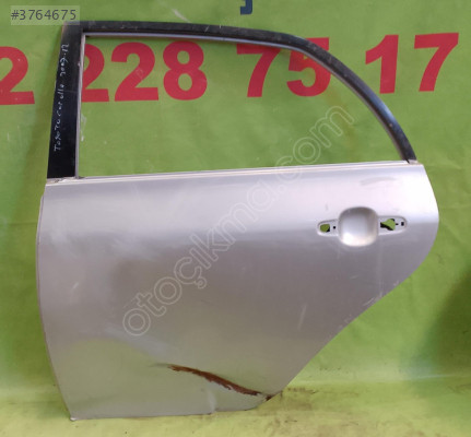 toyota coralla sol arka kapı