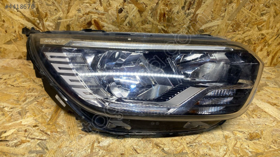 RENAULT EXPRESS COMBİ SAĞ ÖN FAR 2020-2024 260105660R