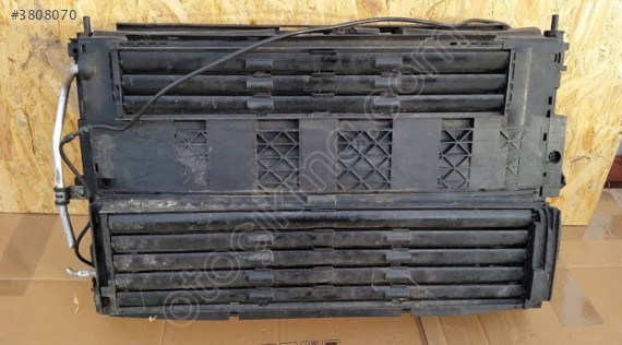 Peugeot 308 ön panel hava yönlendirici orijinal sökme 9817002880