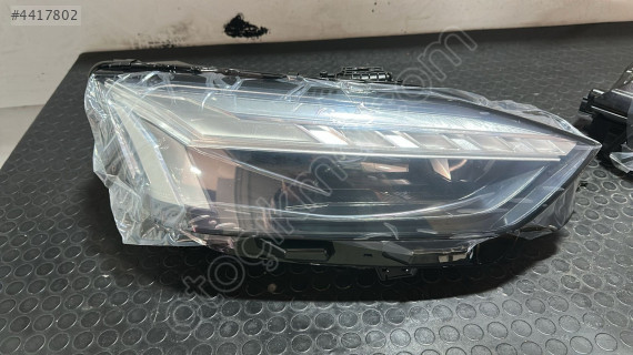 2024 AUDİ A5 SAĞ FAR SIFIR ORJİNAL