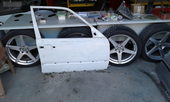 MERCEDES E180 E200 E220 E250 W124 SAG ÖN KAPI BOŞ