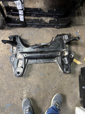 208 corsa f motor alt beşiği