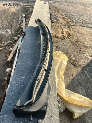 Hyundai i20 09-14 sıfır orijinal ön cam ızgarası