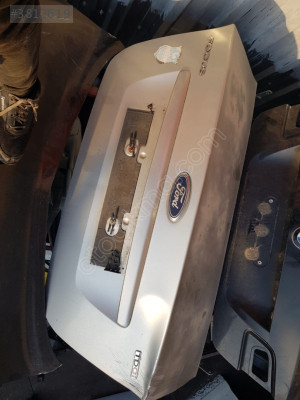 FORD FOCUS BAGAJ KAPAĞI