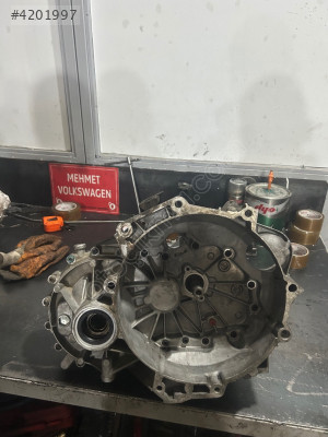 Volkswagen Scirocco 1.4 TSİ 6İleri Manuel Şanzıman Orjinal