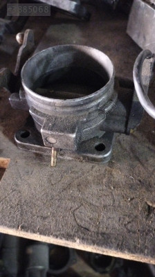 0011408853 Mercedes w124 v201 kelebek boğazı