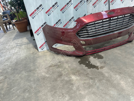 Ford mondeo ön tampon (Hasarlı)
