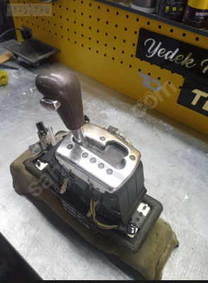 AUDİ A8 VİTES MEKANİZMASI  D3/4E 2002-2010 VİTES