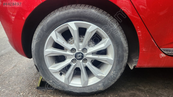 RENAULT CLİO 5 ORJİNAL ÇIKMA ÇELİK JANT LASTİK TAKIMI