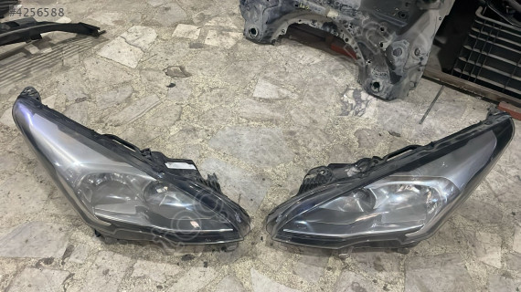 PEUGEOT 3008-5008 SAĞ SOL LEDLİ FAR ORJİNAL ÇIKMA YEDEK PARÇA