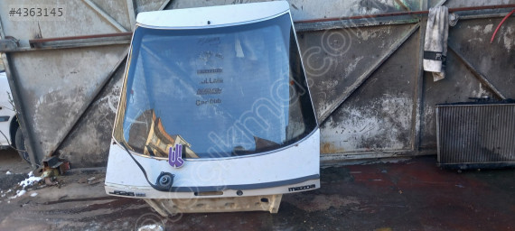 Mazda 626 bagaj kapağı