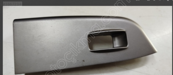 HYUNDAİ H100 CAM DÜĞME ÇERÇEVESİ SAĞ TEKLİ..