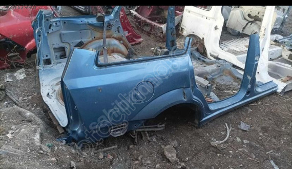 Focus 1 sağ arka çamurluk