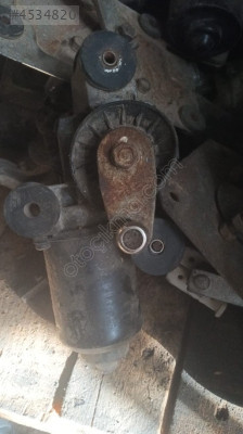 Toyota corolla ön cam silecek motoru