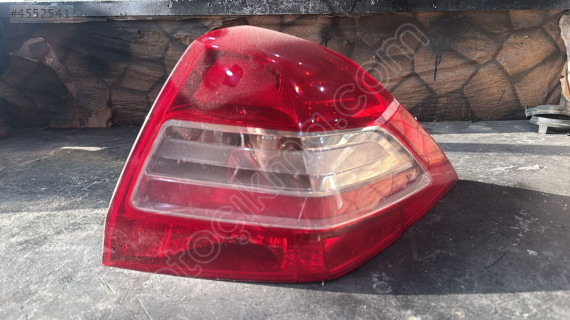 RENAULT MEGANE 2 MAKYAJLI SAĞ DIŞ STOP 8200757701