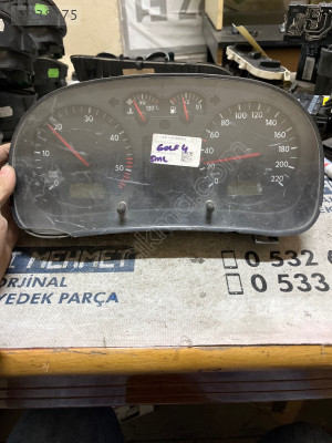 ÇIKMA VW GOLF 4 BORA 1J0919 880D 1J0919880D KİLOMETRE SAATİ