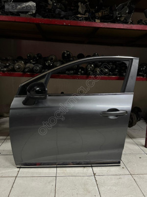 CLİO 5.5 SOL ÖN KAPI HATASIZ BOYASIZZ ORJİNAAL ÇIKMA PARÇAA