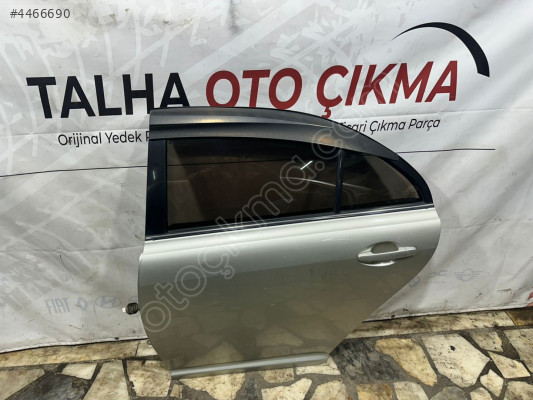 Toyota Avensis T25 Kasa Dolu Sol Arka Kapı