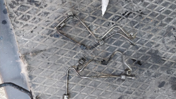 Peugeot partner 1.9 mazot borulari