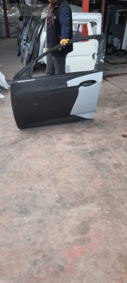 Opel insignia  b sol ön kapı sefalılar oto çıkma