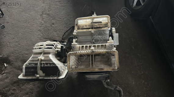 FİAT GRANDE PUNTO KALORİFER KUTUSU KOMPLE