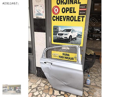 Opel insignia b çıkma sağ arka kapı ORJİNAL OTO