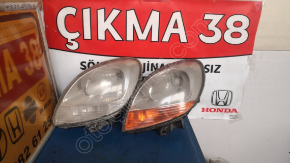 Renault Kango Sol Ön Far Orjinal Çıkma