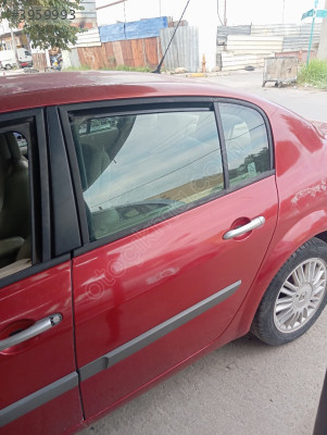 RENAULT MEGANE 2 ARKA SAĞ KAPI