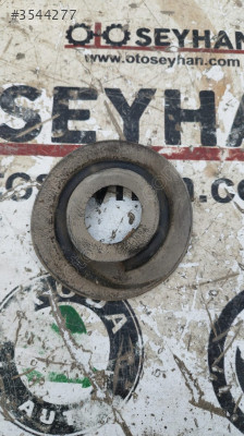 5Q0512149F Skoda Octavia arka helezon üst lastiği