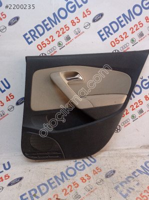 6R6867212 09-14 VW POLO ORJİNAL ÇIKMA SAĞ ARKA KAPI DÖŞEMESİ