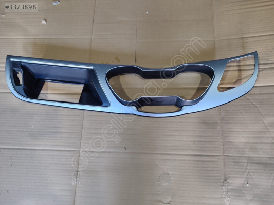 2011 - 2014 Audi A4 Gösterge Çerçevesi Çıkma Parça