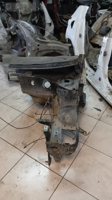 Peugeot 207 Sol Ön Şase Kafası Kesme Kupa (06-12)