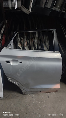HYUNDAİ TUCSON 2019 SAĞ ARKA KAPI ÇIKMA ORJİNAL PARÇA
