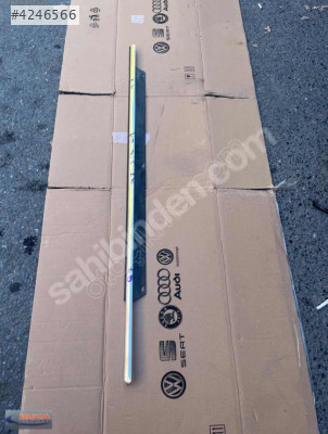 AUDİ Q7 SOL ÖN KAPI CAMI SIYIRICI FİTİL NİKELAJI